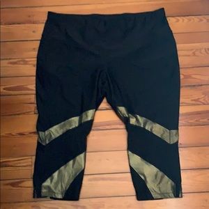 Activewear exercise leggings Black Gold Size 3X